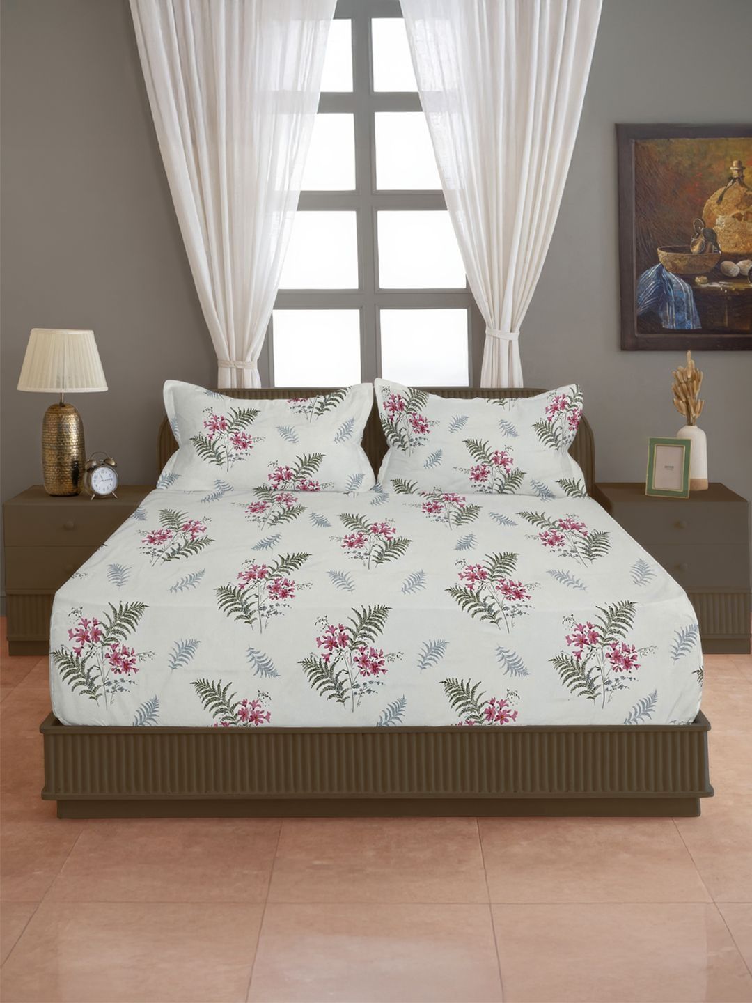 SWAYAM SWAYAM White & Pink Floral 210 TC King Bedsheet with 2 Pillow Covers