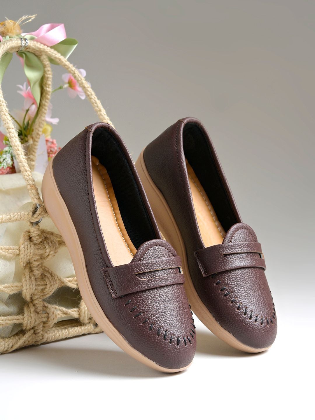 DressBerry Women Textured Loafers