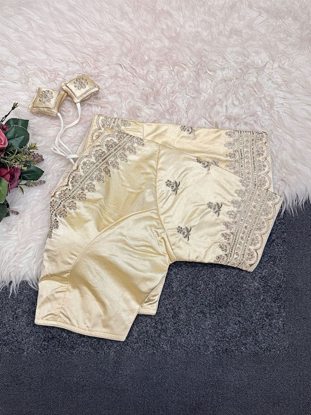 Apexaura Apexaura Silk Blend Embroidered Sequinned Saree Blouse