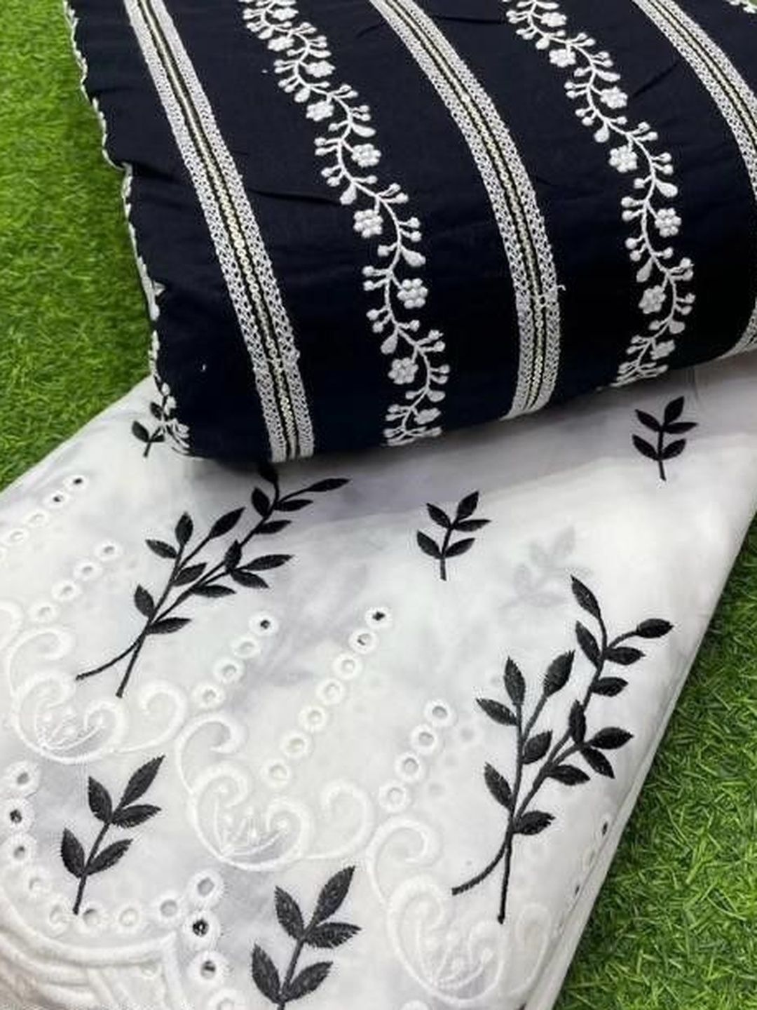TRYSTON Embroidered Unstitched Dress Material