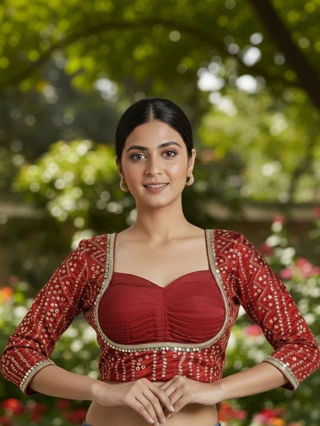 Apexaura Apexaura Silk Embellished Zari Saree Blouse