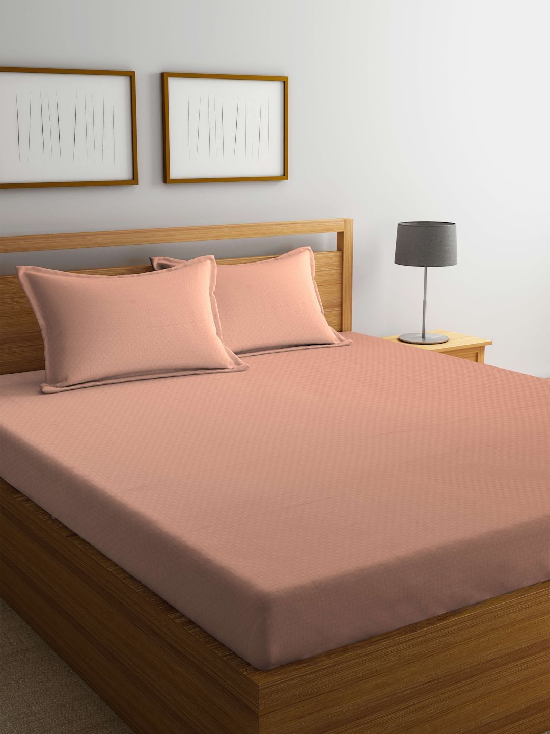 BOMBAY DYEING BOMBAY DYEING Peach-Coloured 300 TC King Bedsheet with 2 Pillow Covers