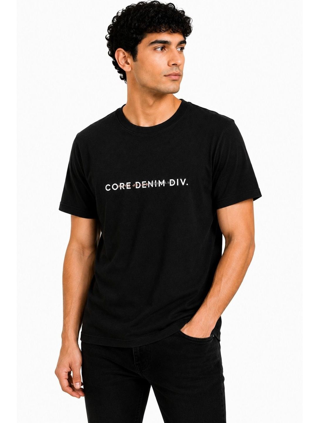AXYS Men Typography Printed T-shirt