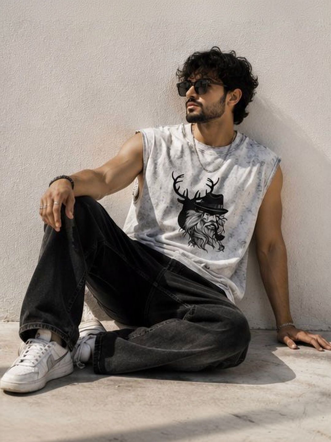 THE MODVUE Graphic Printed Sleeveless Regular Fit T-Shirt