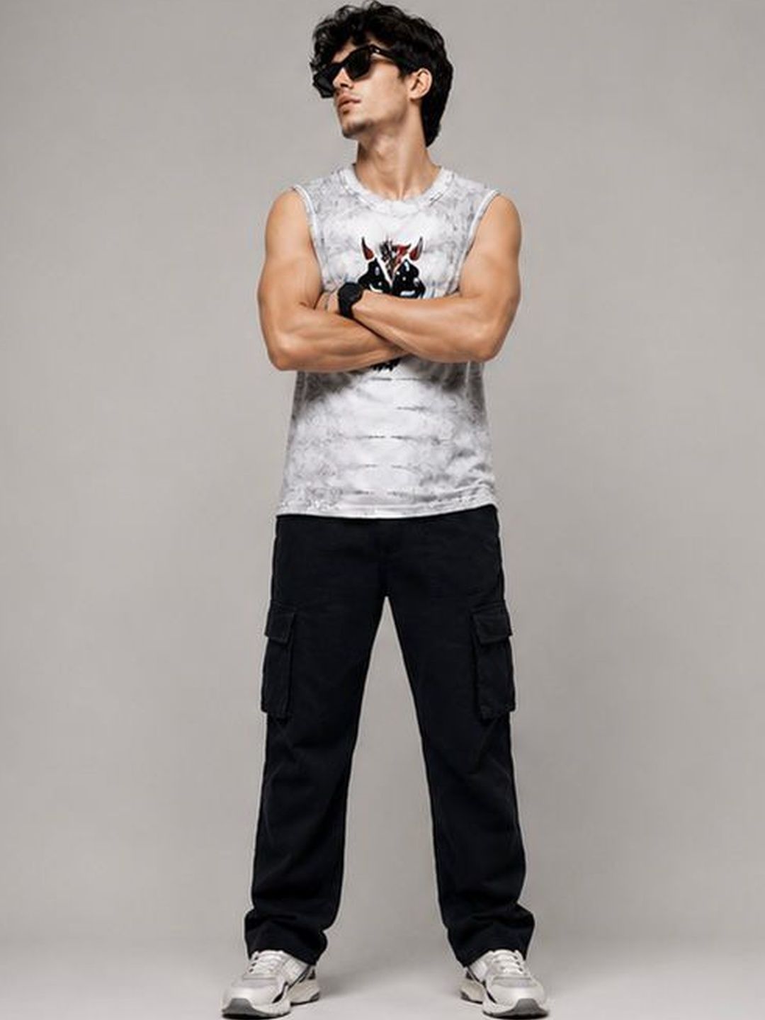 THE MODVUE Graphic Printed Sleeveless Regular Fit T-Shirt
