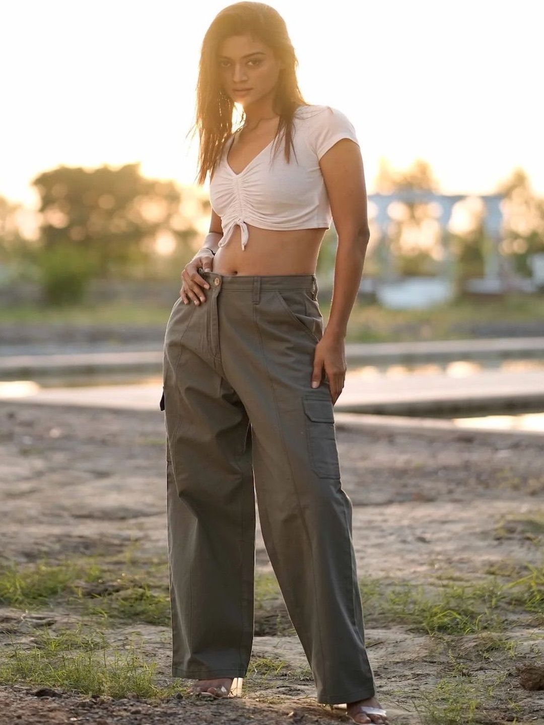 BENPANI BENPANI Women Relaxed Straight Leg Straight Fit High-Rise Cargos Trousers
