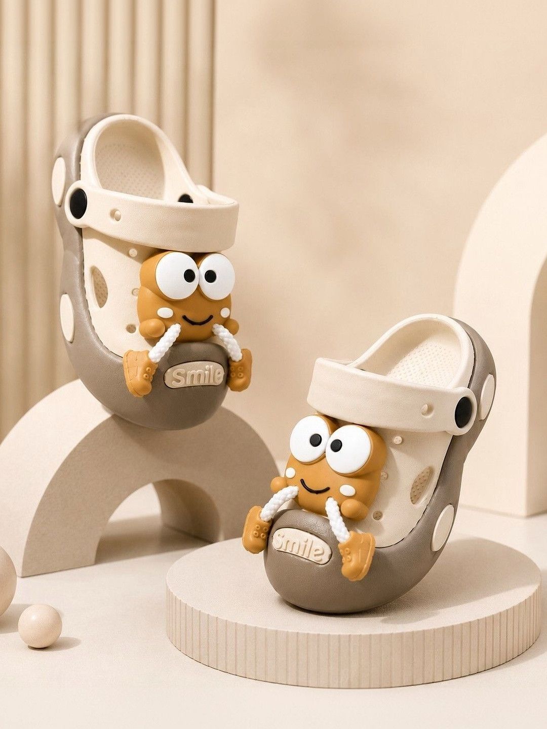 AMAEZO Unisex Kids Clogs Sandals