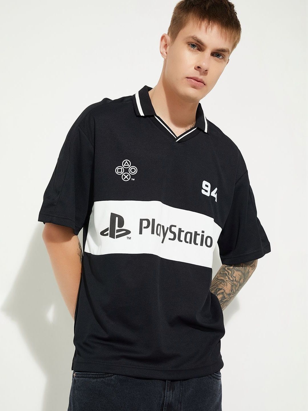 max Men Colourblocked Polo Collar T-shirt