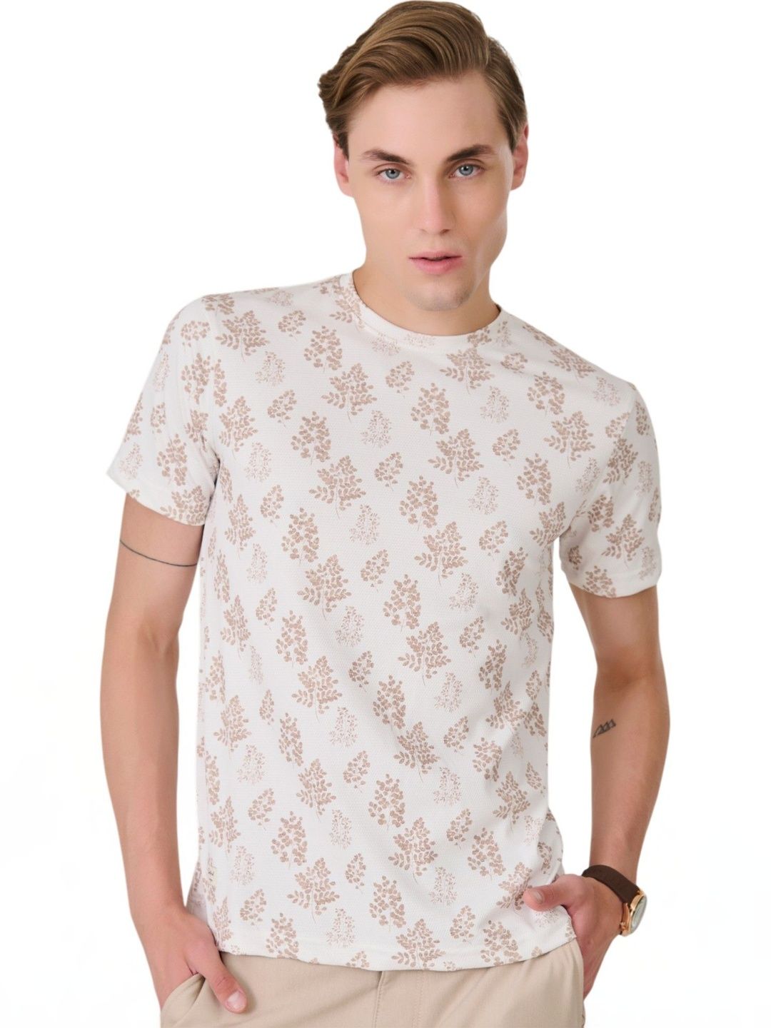 Plugin Men Floral Printed T-shirt