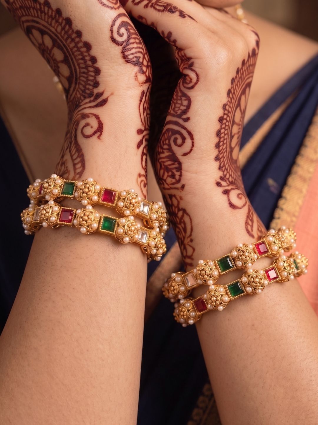 Anouk Set of 4 Gold-Plated Stone Studded & Beaded Bangles
