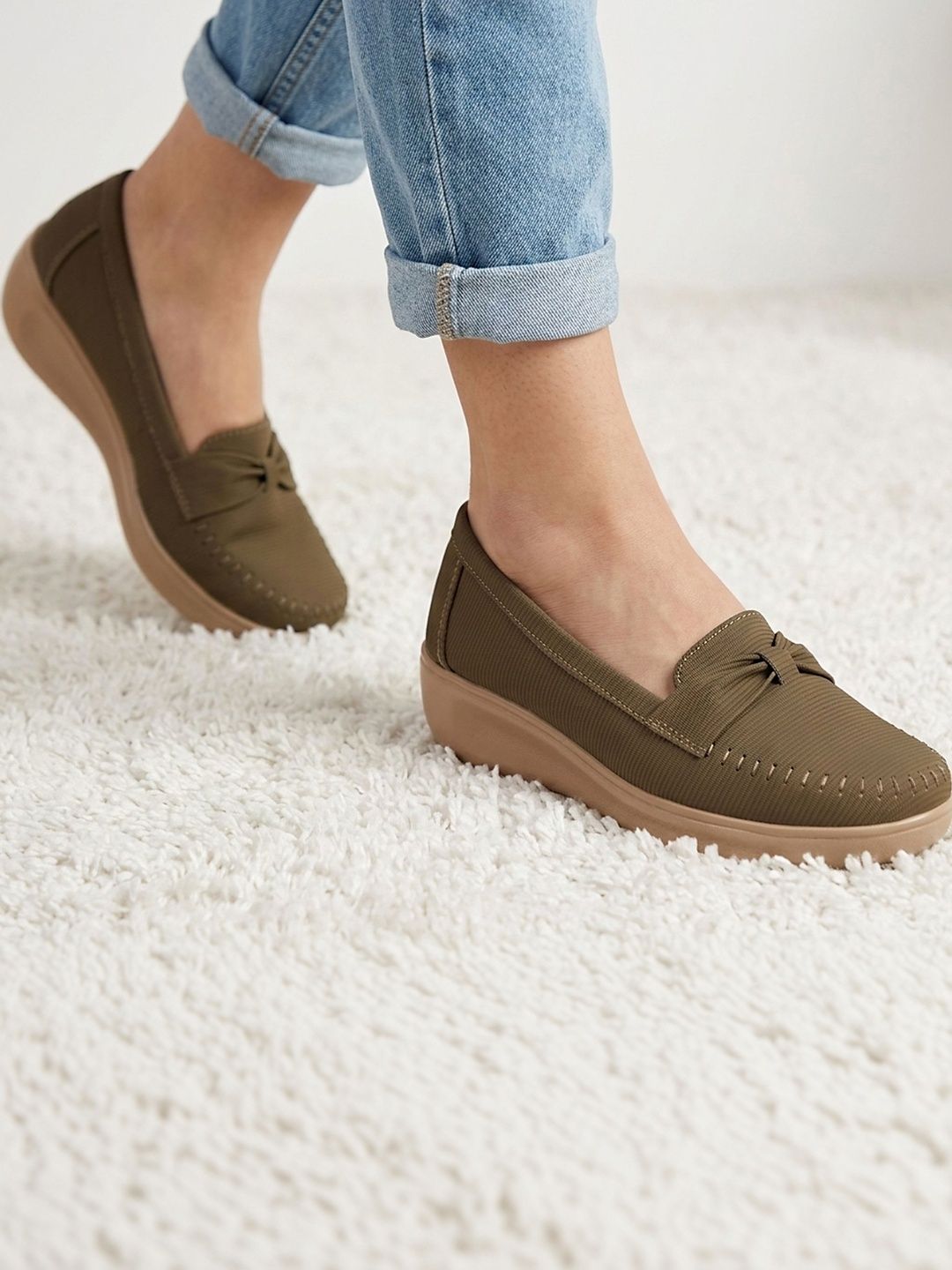DressBerry Women Textured Loafers