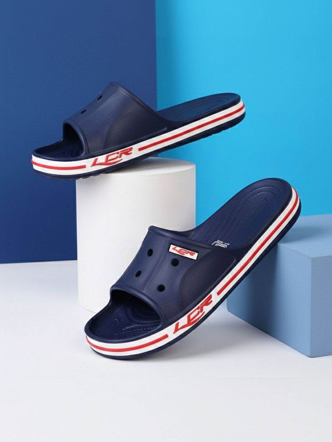 Lancer Men Colourblocked Sliders