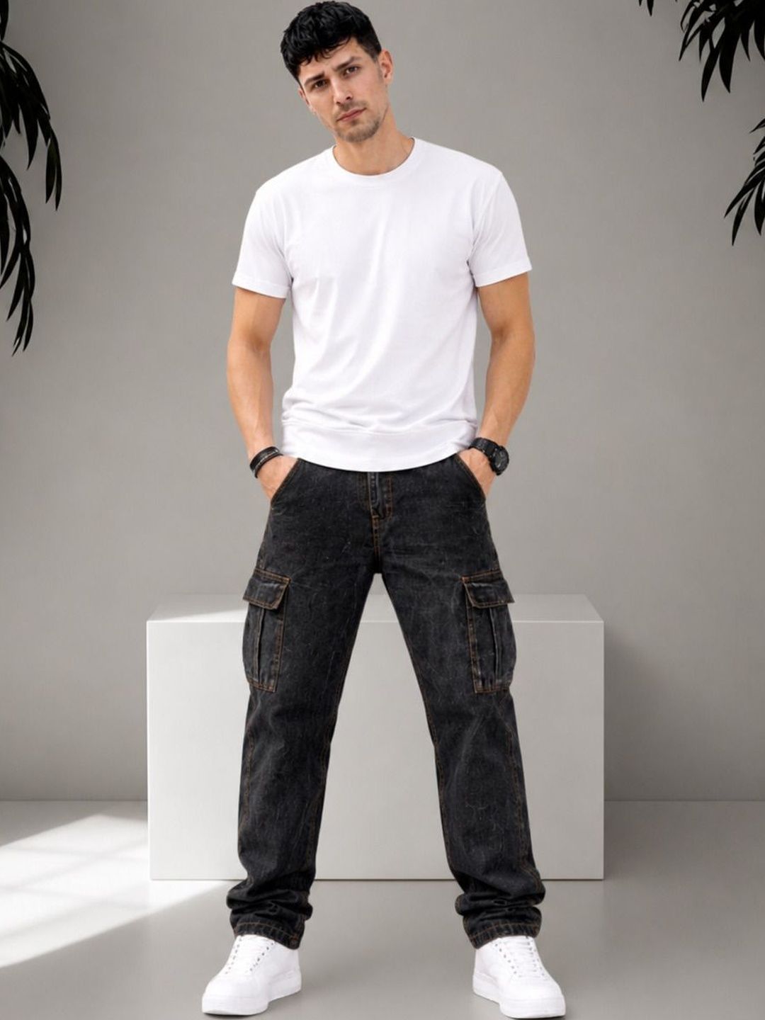 DENIMLOOK Men Straight Fit Mid-Rise Light Fade Jeans