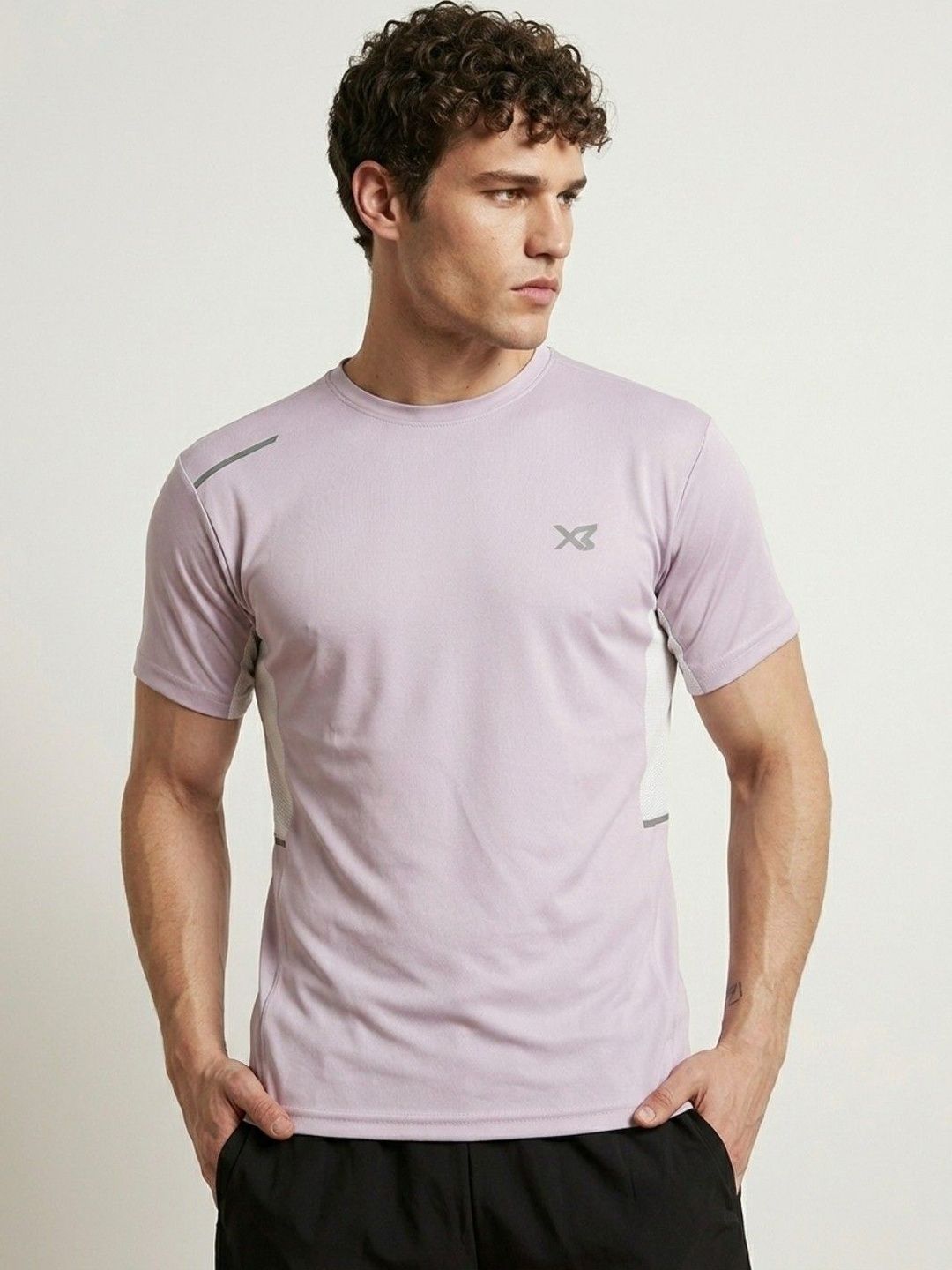 CROSS BENCH Men Brand Logo Colourblocked Pockets T-shirt