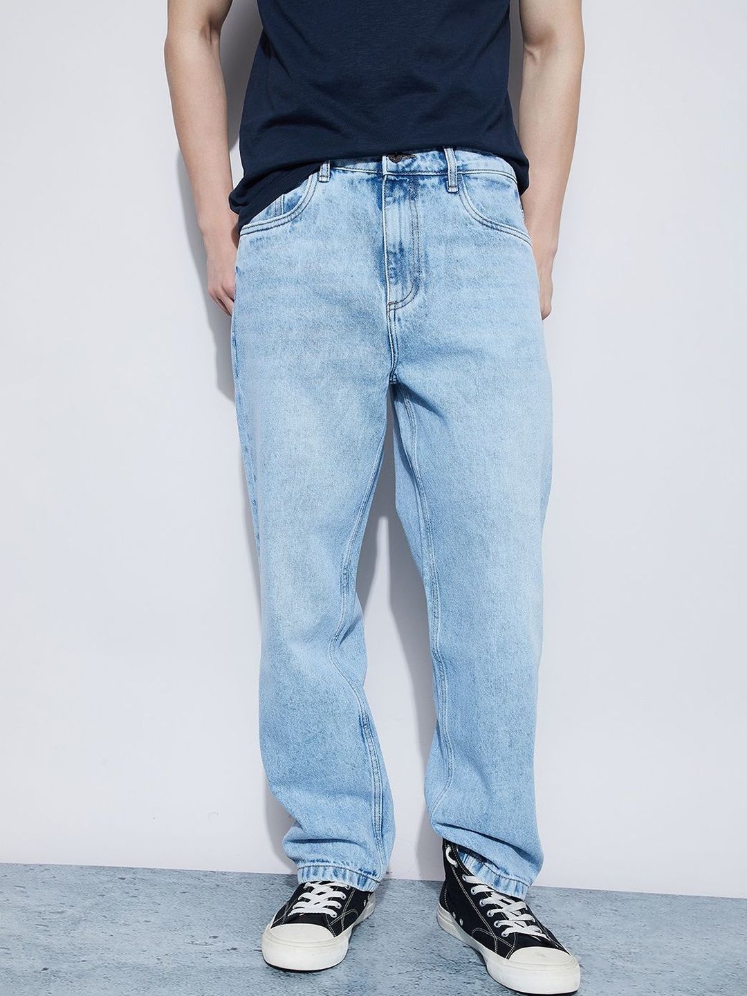Forca by Lifestyle Men Mid-Rise Light Fade Jeans