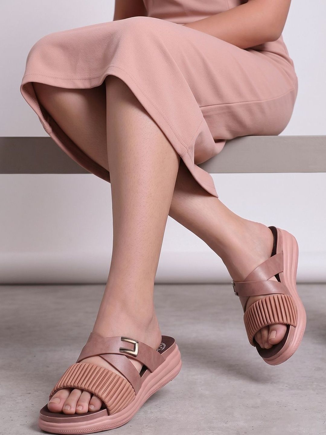 Women Flats
