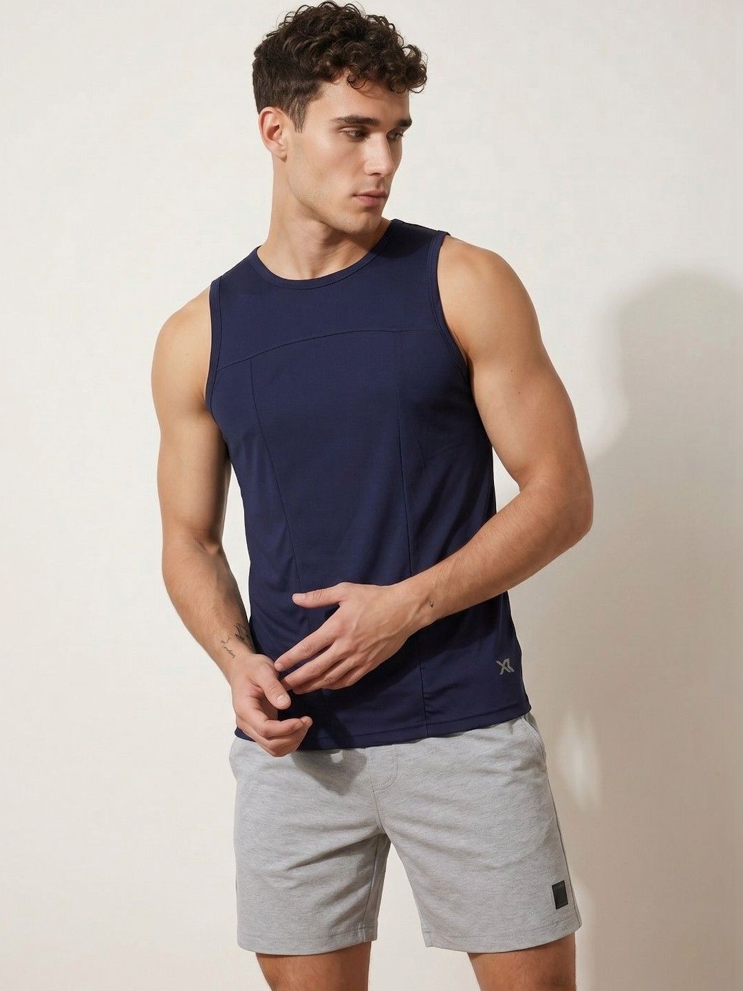 CROSS BENCH Men T-shirt