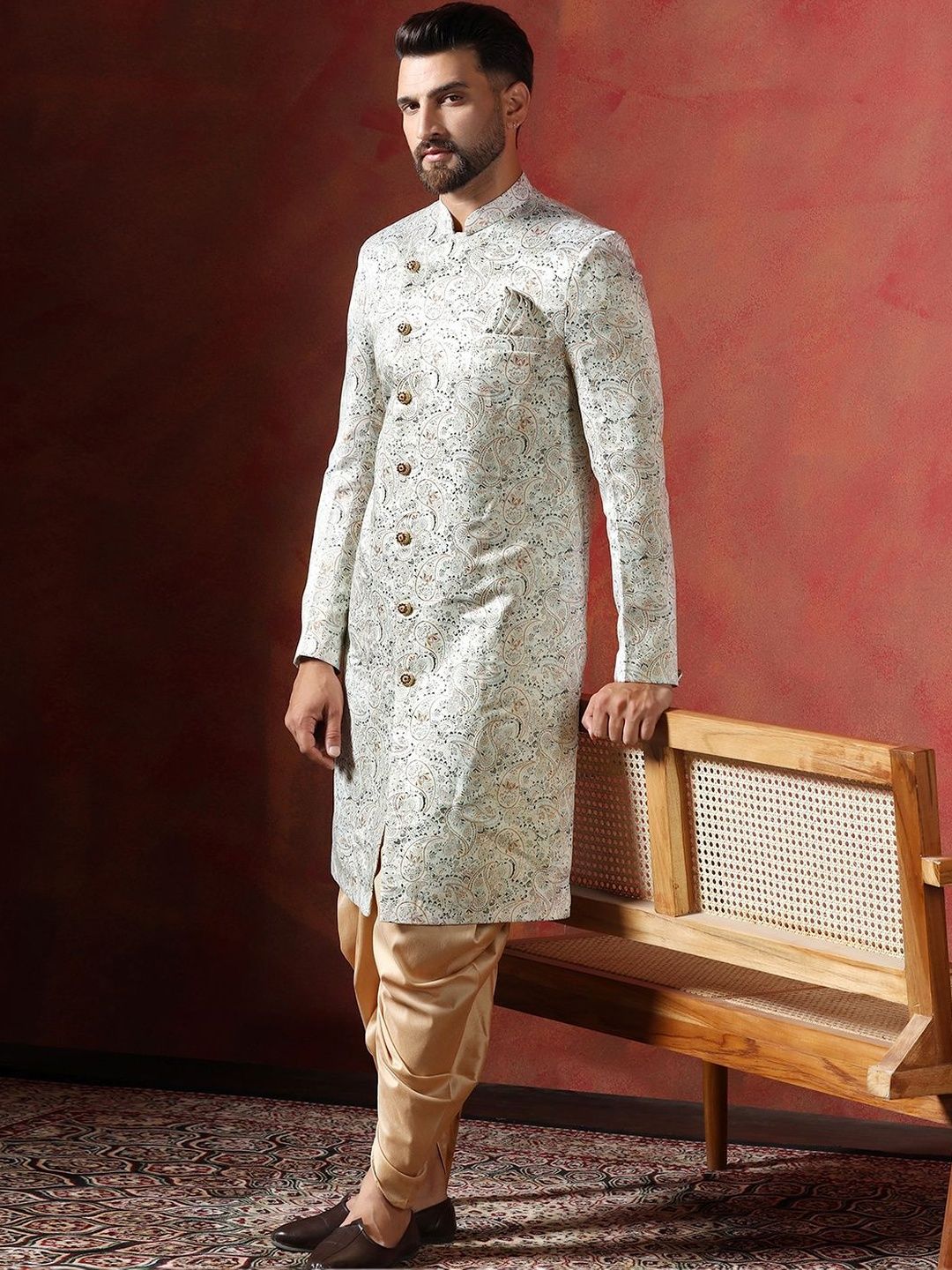 SOURAGYA Embroidered Mandarin Collar Sherwani