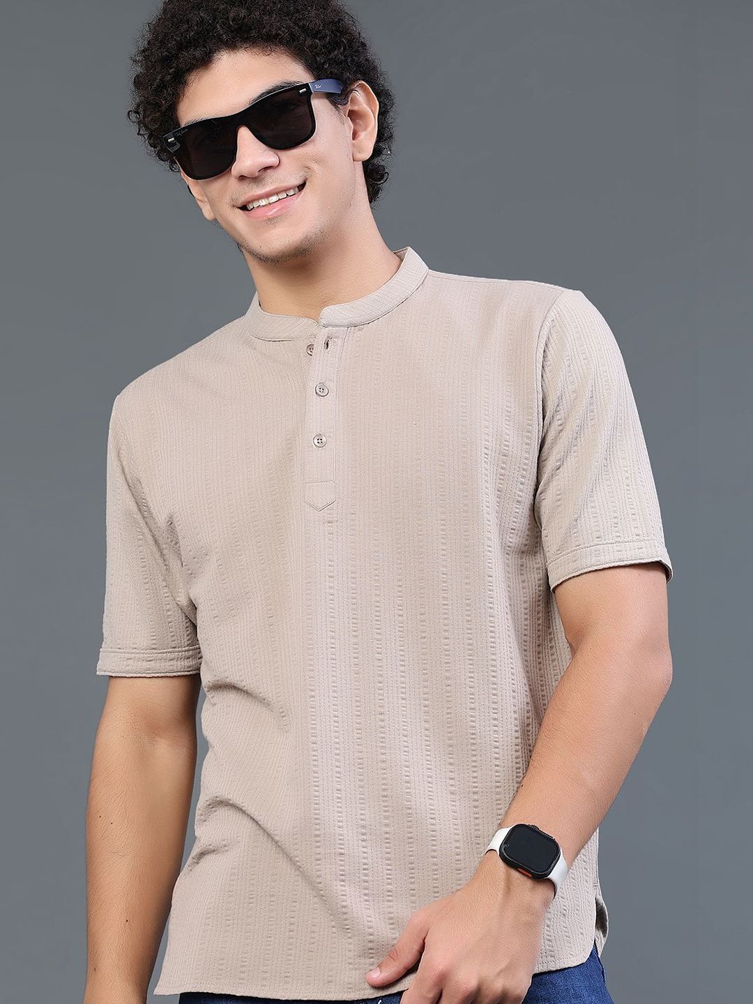 LIMEROAD Men Henley Neck T-shirt