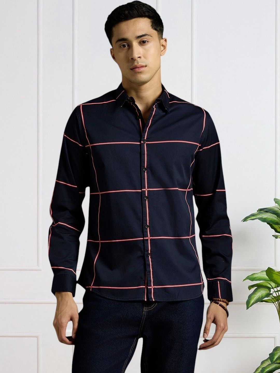 The Roadster Lifestyle Co Checked Cotton Spread Collar Shirts