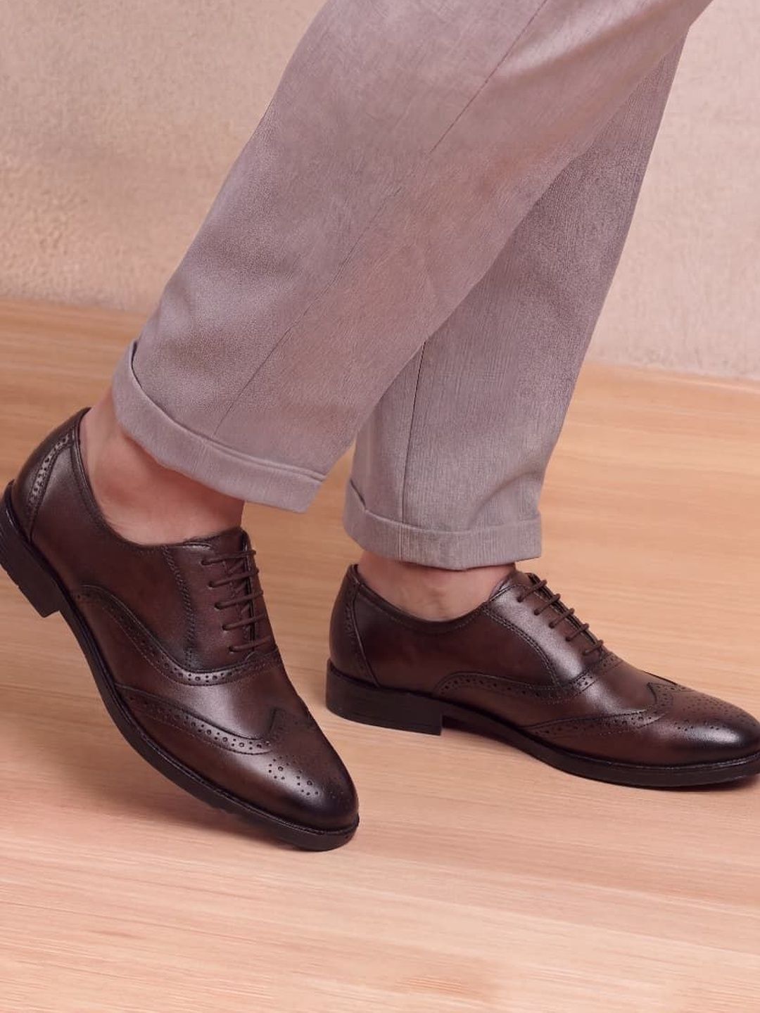 Mast & Harbour Men Textured Round Toe Lace-Ups Formal Brogues