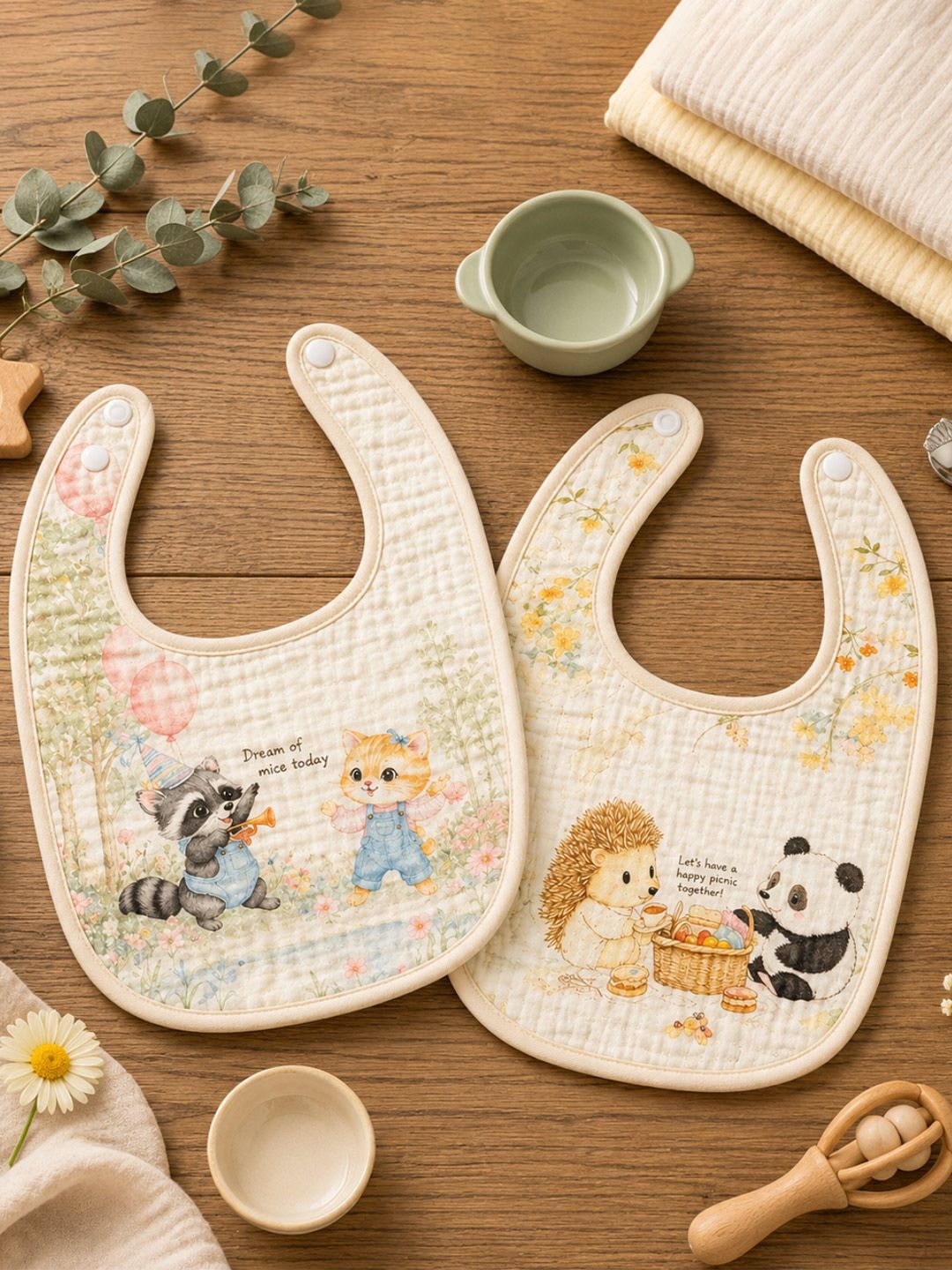 The Little Lookers Kids Pack Of 2 Printed Ultra Soft Bibs