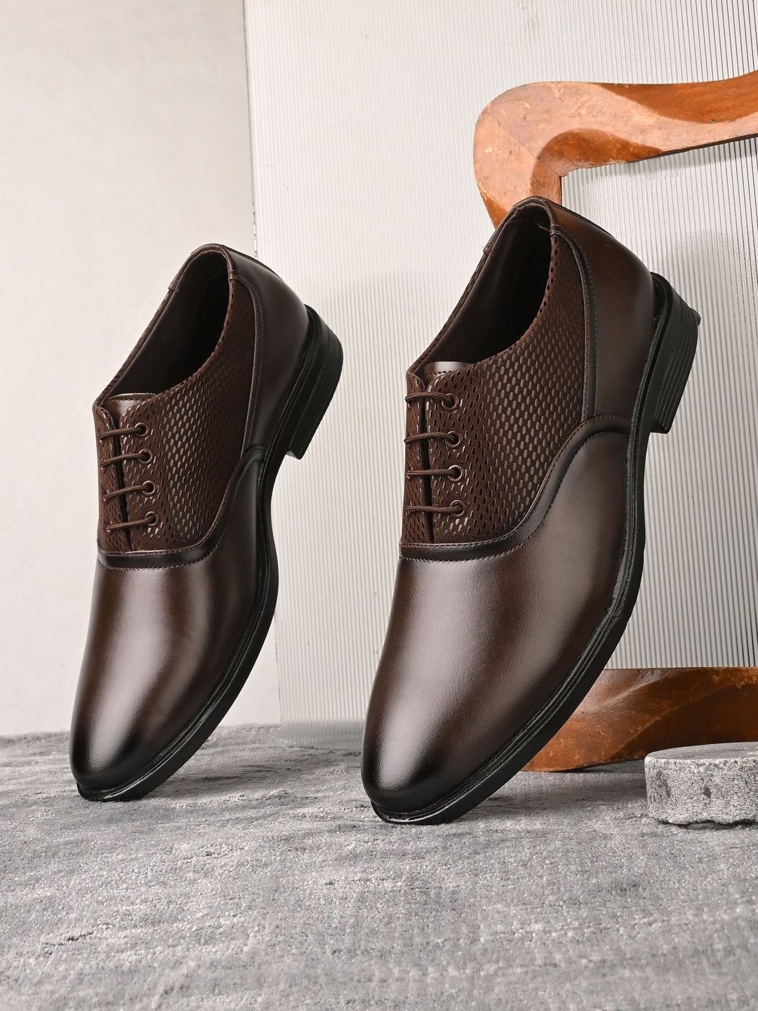 FROSINO Men Textured Pointed Toe Lace-Ups Derbys Formal Shoes
