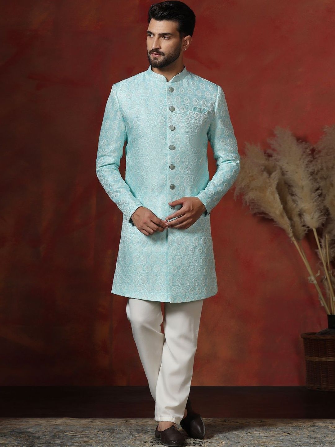 SOURAGYA Embroidered Mandarin Collar Sherwani