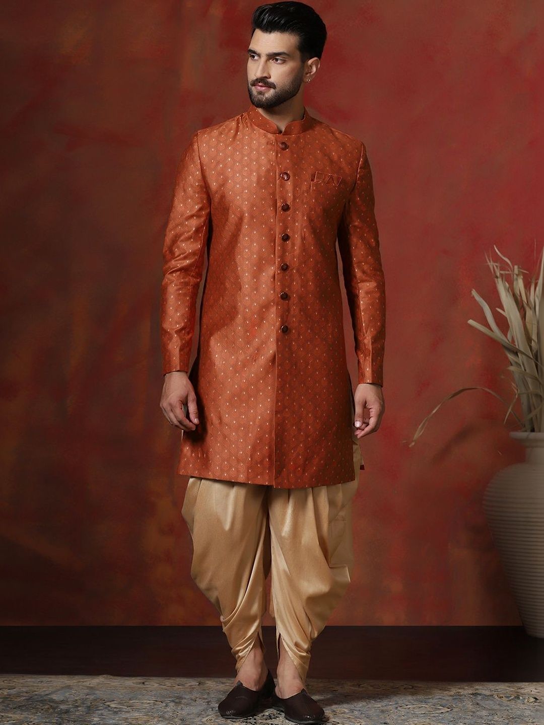 SOURAGYA Embroidered Mandarin Collar Sherwani