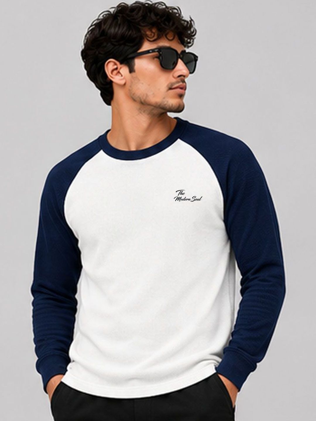 The Modern Soul Men Typography Colourblocked Pockets T-shirt