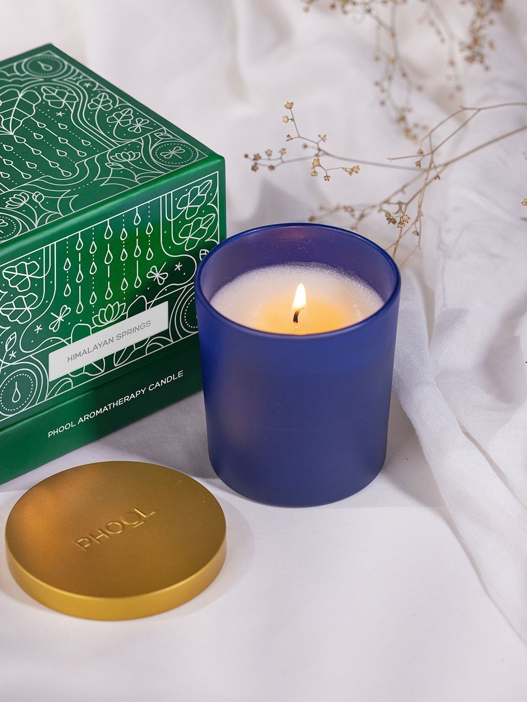 Phool Himalayan Springs Soy Cedarwood and Eucalyptus Solid Geometric Regular Jar Candles Offers & Cashback