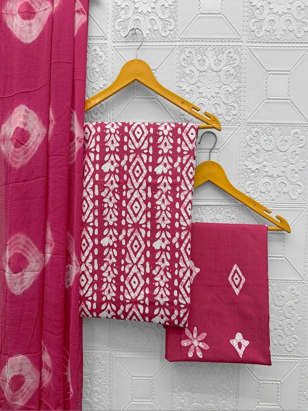 FashionsEye Printed Unstitched Dress Material