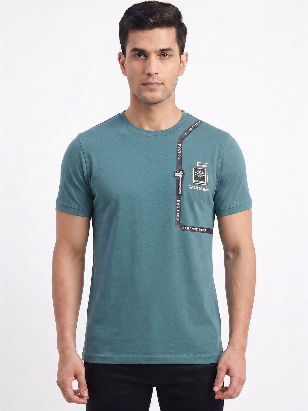 Plugin Men's Graphic Round Neck T-shirt