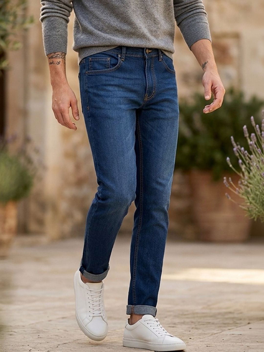 Urbano Fashion Men Blue Slim Fit Mid-Rise Clean Look Stretchable Jeans