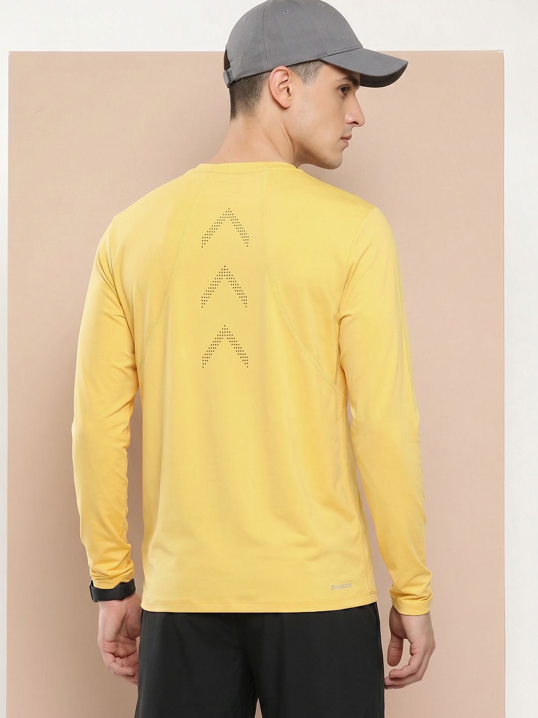 Alcis Long Sleeves Slim Fit T-shirt