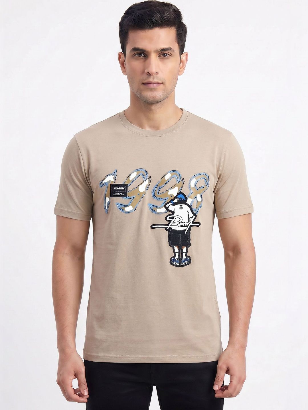 Plugin Men's Graphic Round Neck T-shirt
