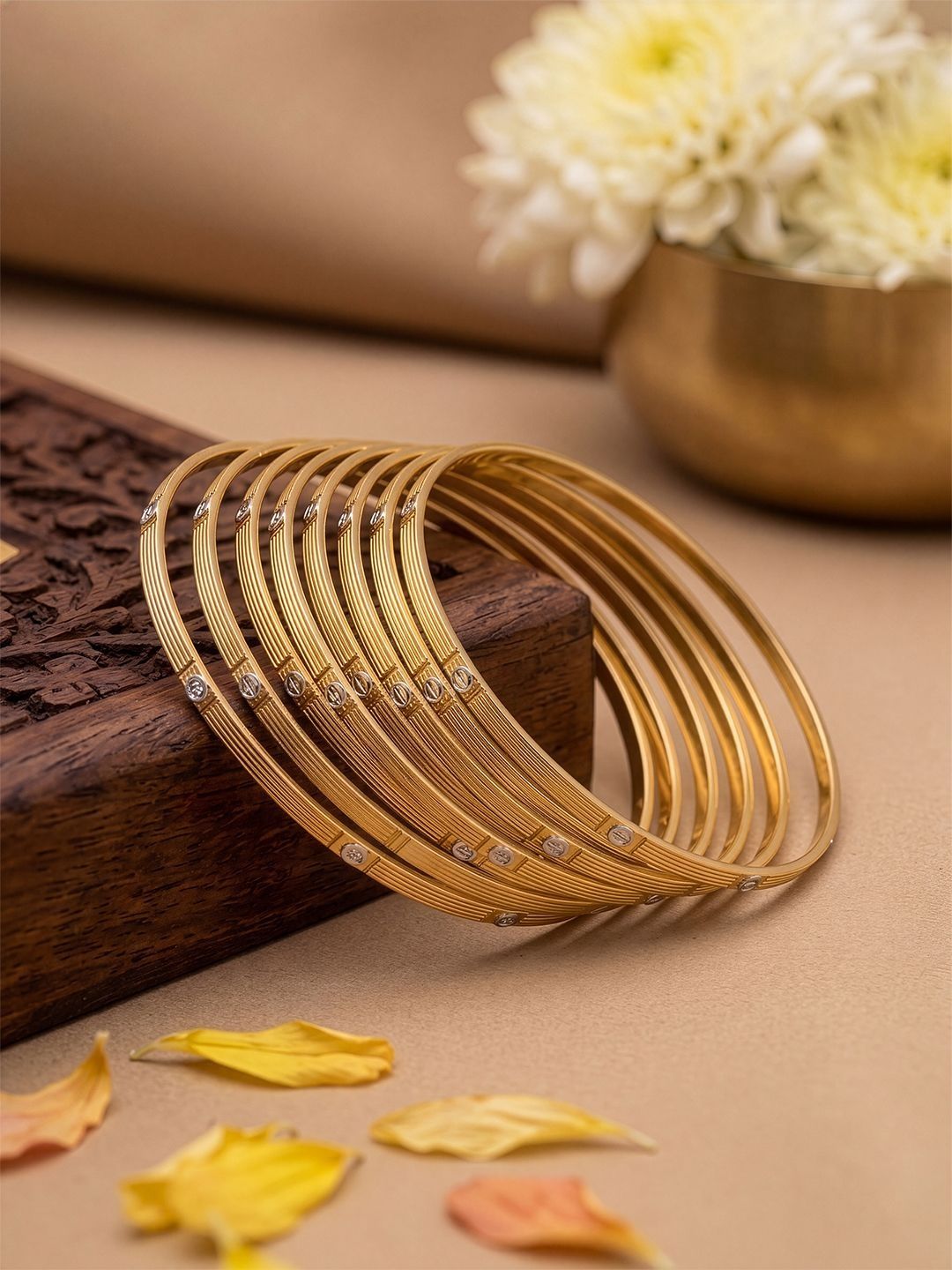 SWASHAA Set of 8 Brass-Plated Stone Studded & Beaded Bangles