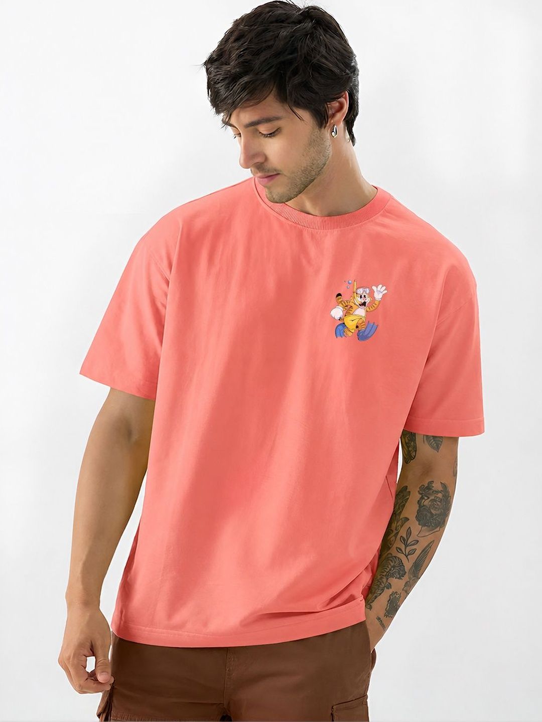 8 Minutes Men Garfield Printed Drop-Shoulder Sleeves T-shirt