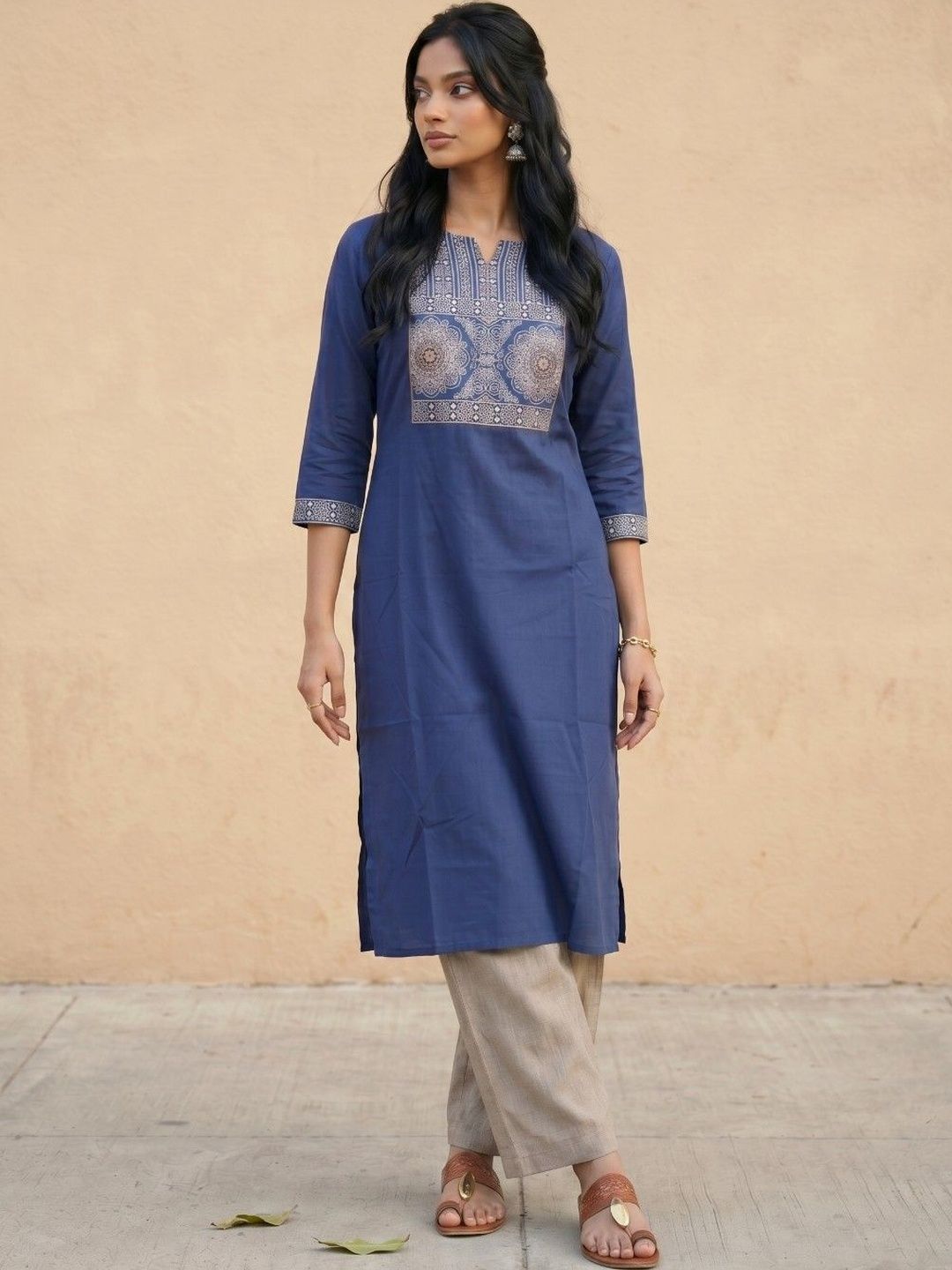 fusion by glitchez Women Ethnic Motifs Embroidered Thread Work Indie Prints Kurta