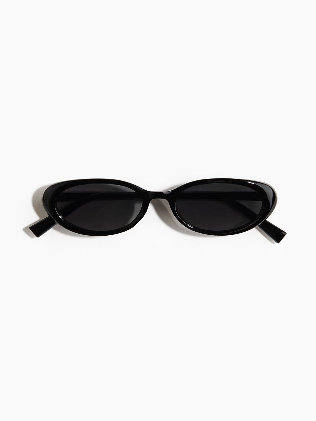 H&M Women Black Lens & Black Oval Sunglasses with