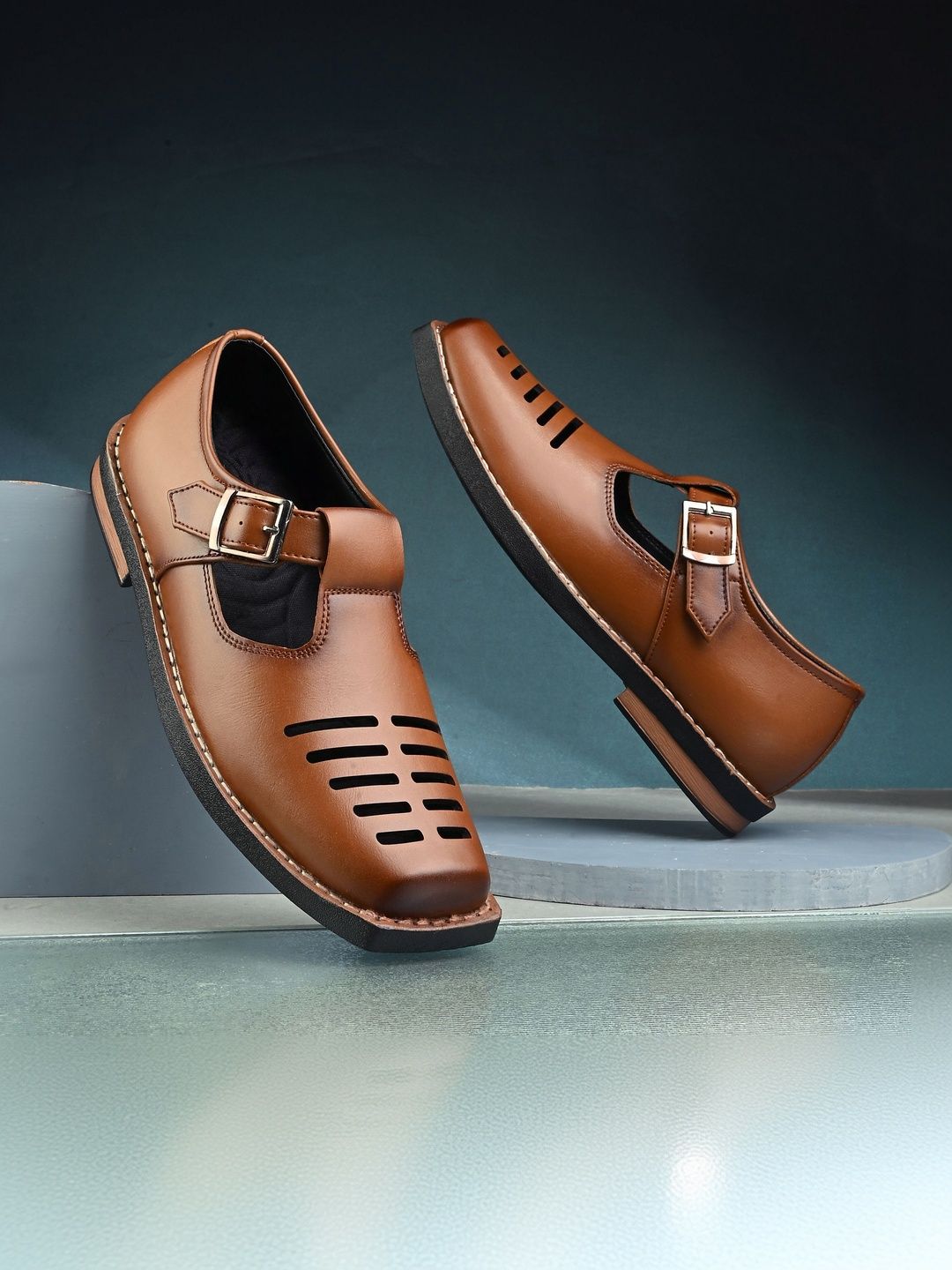 Vellinto Men Shoe-Style Sandals