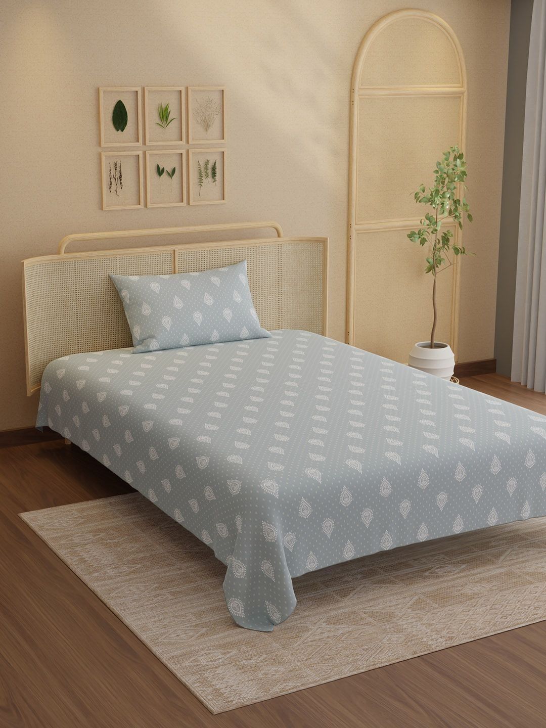 Boutique Living India Boutique Living India Blue 200 TC Single Bedsheet with 1 Pillow Covers