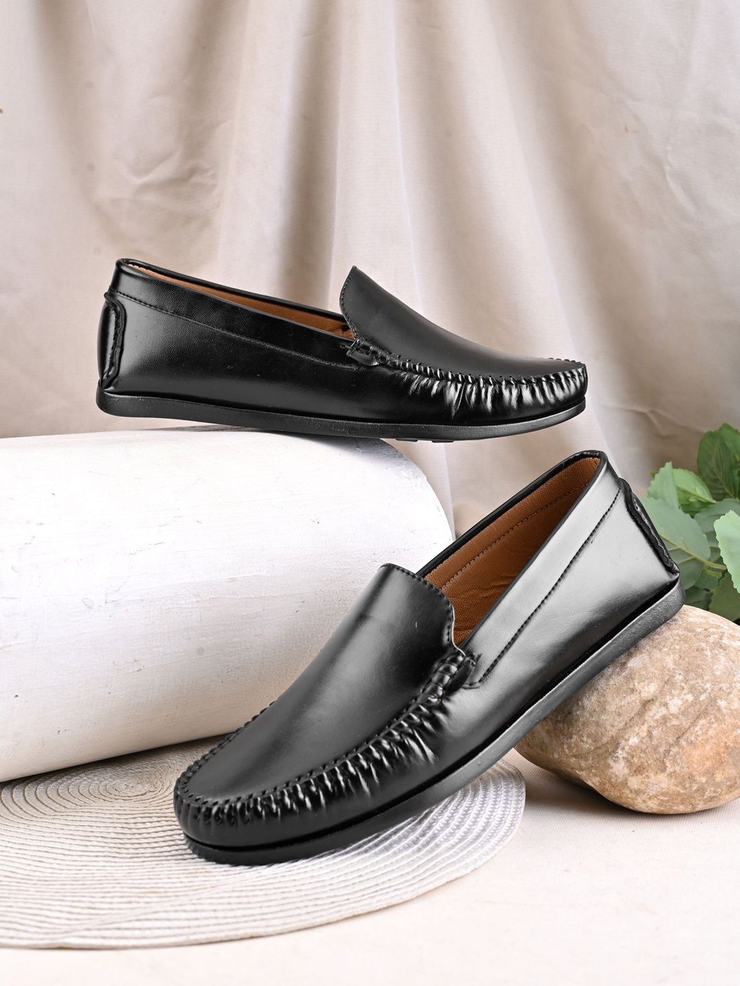Anouk Men Loafers