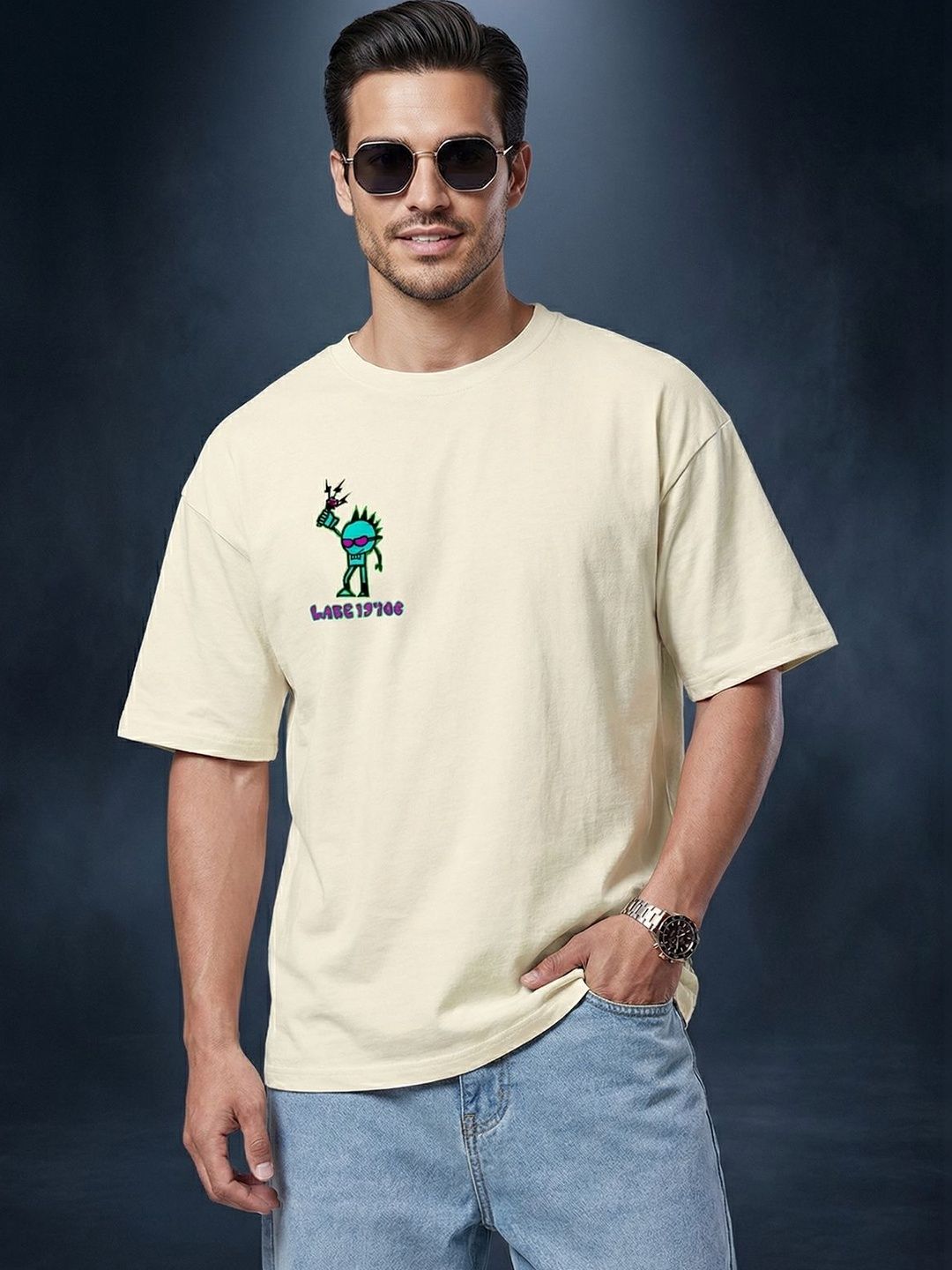 VEIRDO Men Typography Printed Pure Cotton Applique T-shirt