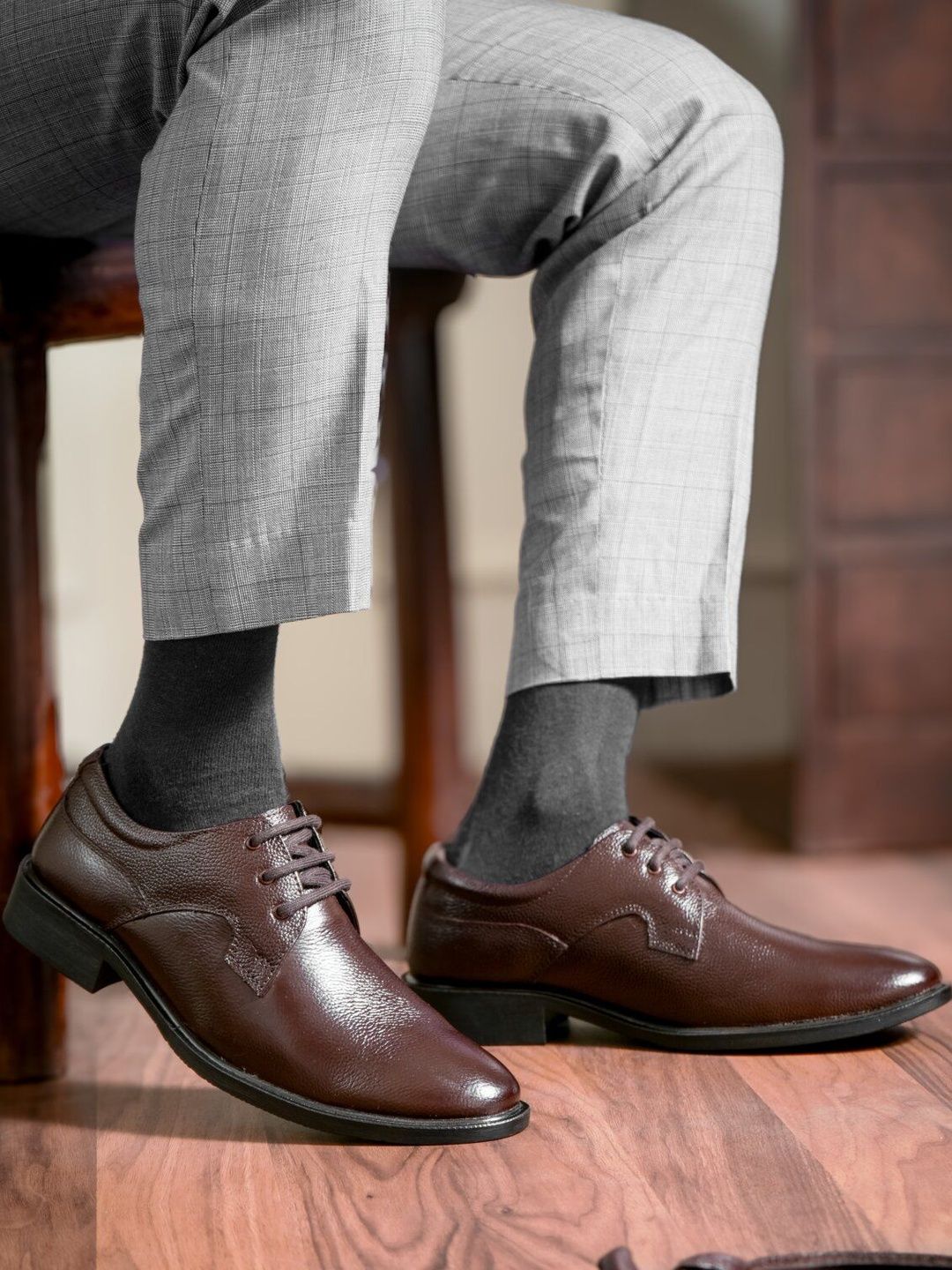 House of Pataudi Men Textured Leather Derbys Formal Shoes