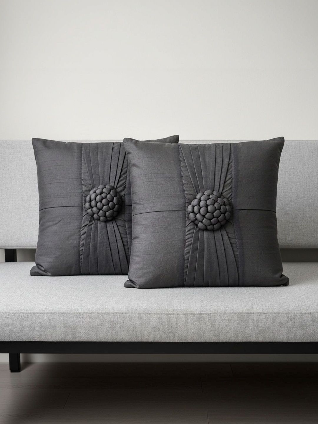 Themes Furnishings & Decor Themes Furnishings & Decor Black Set of 2 Square Cushion Covers