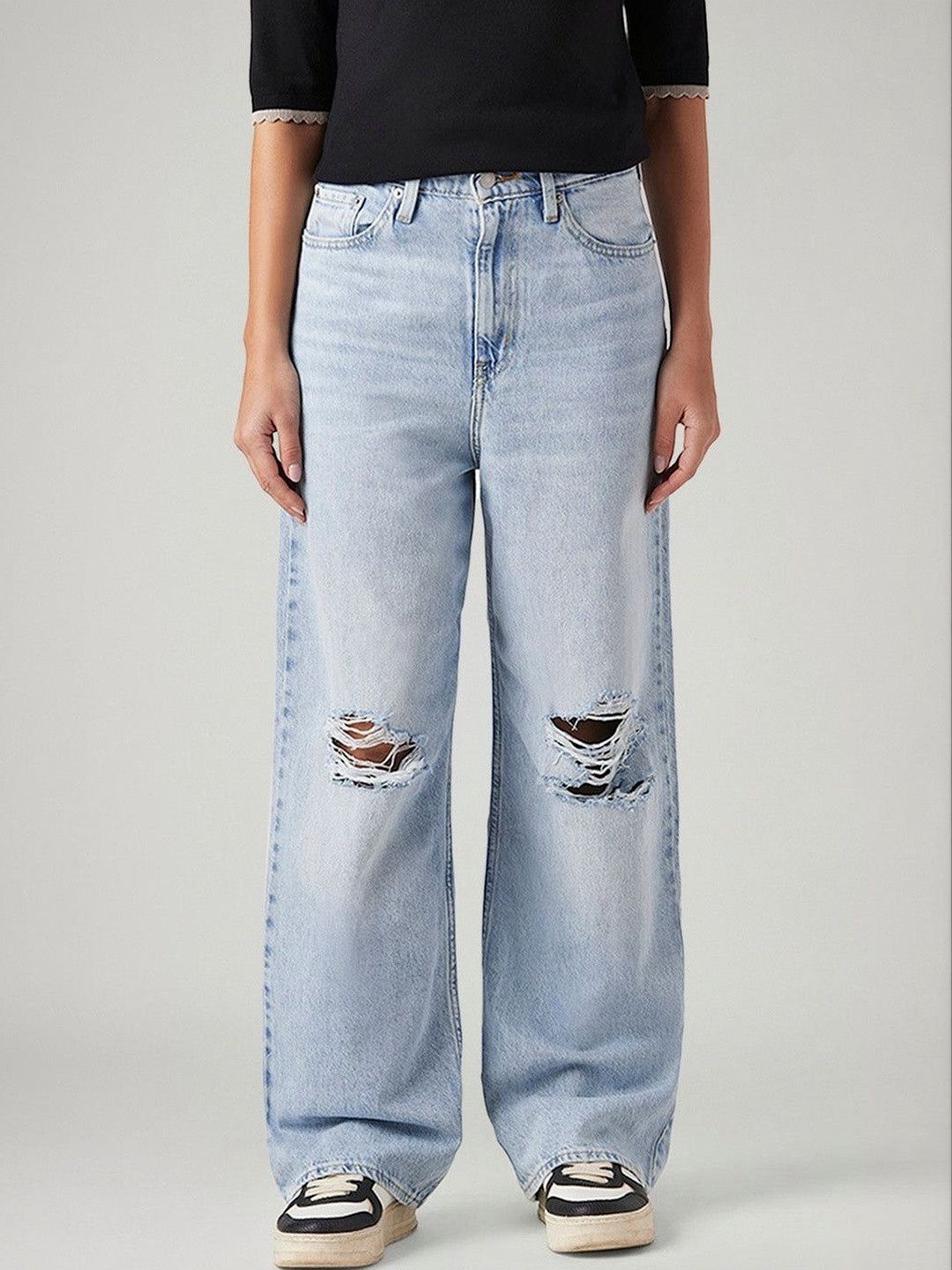 Classic Relaxed Fit High-Rise Light Fade Jeans