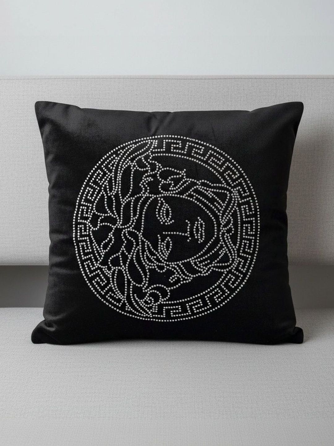 Themes Furnishings & Decor Themes Furnishings & Decor Black Velvet Square Cushion Covers