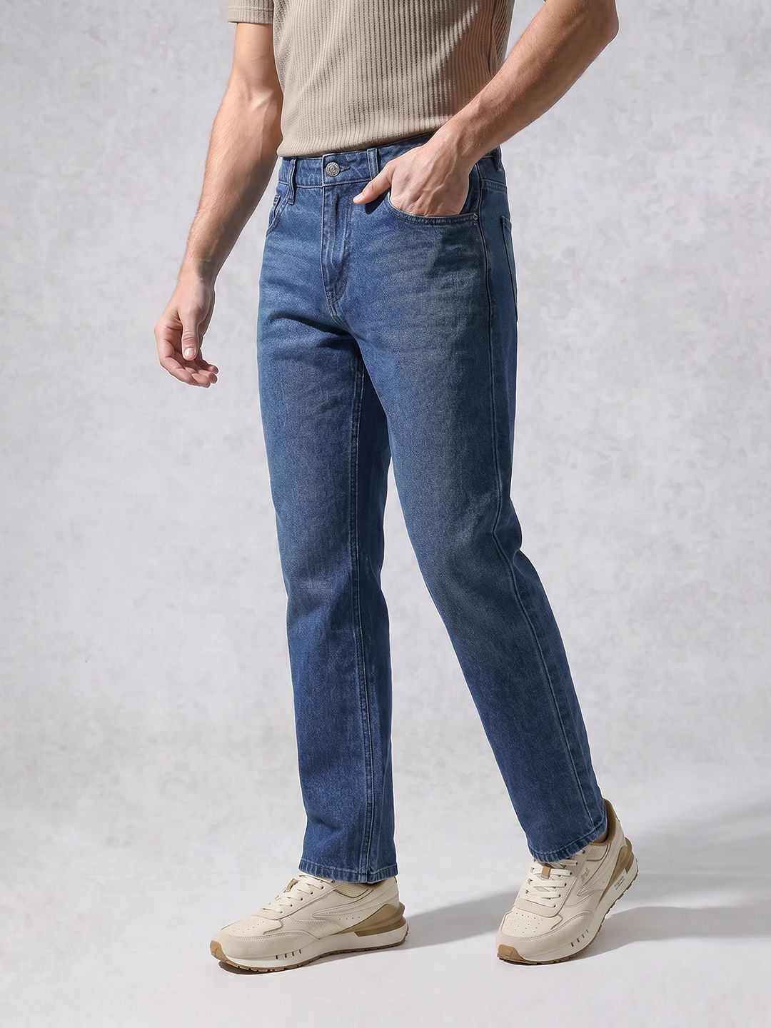 WROGN Men Straight Fit Stretchable Jeans