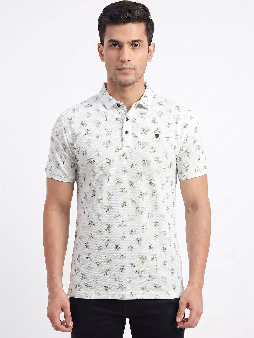 Plugin Men Floral Printed Polo Collar T-shirt